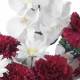 Jardinera cementerio flores artificiales claveles rojos